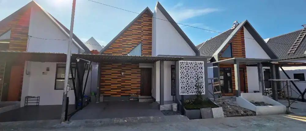 Di jual Rumah Komersil siap huni Royal Mahatama Residence Banuar Anyar