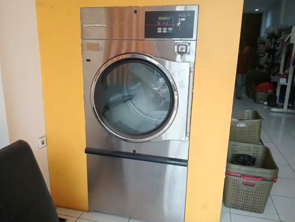 Peralatan laundry like new jarang di pakai