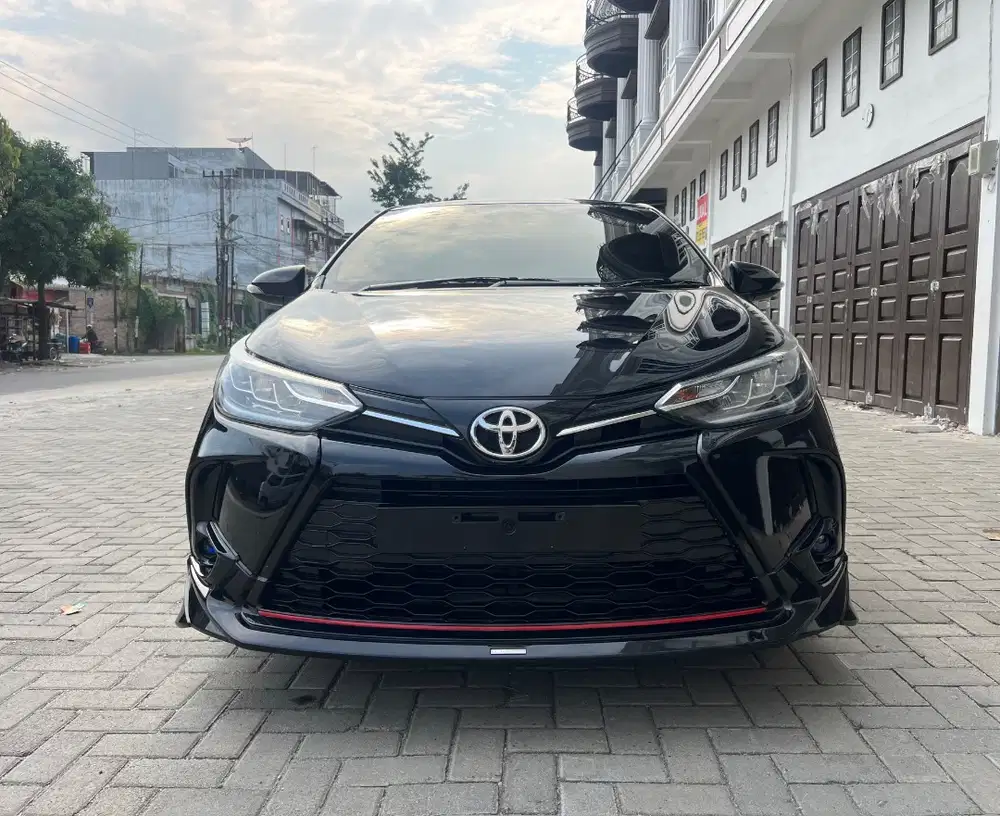 (TDP 36 JUTA!) Toyota All New Yaris 1.5 S CVT TRD Hitam 2020