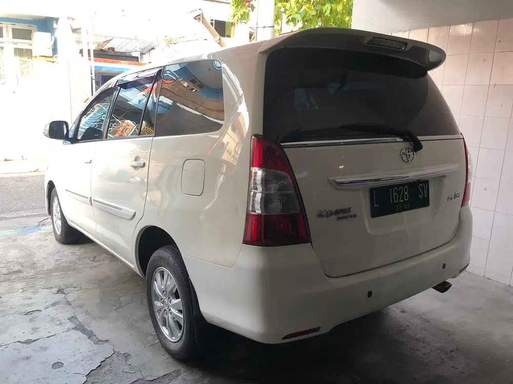 Innova 2012 G Diesel AT