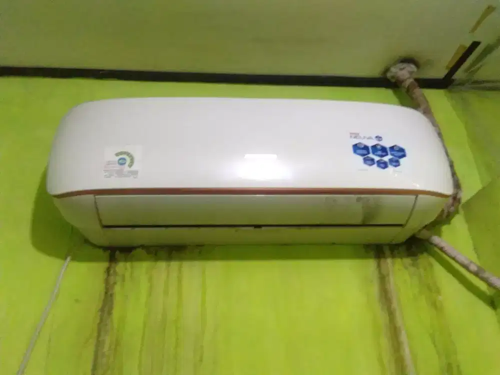 ac neuva ice polytron 1/2pk murah bagus