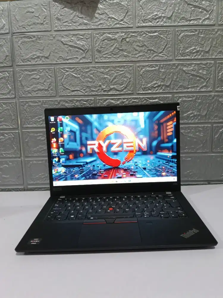 Lenovo Thinkpad x395 touchscreen Ryzen 5 pro 3500u