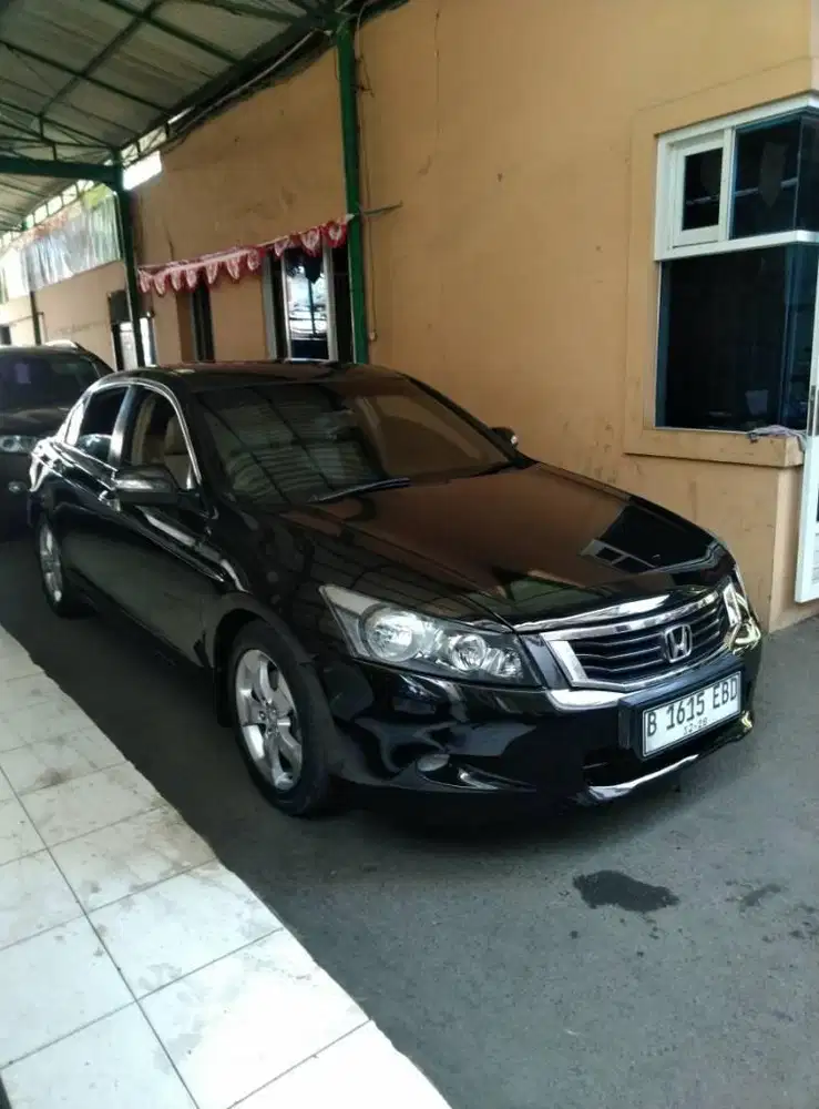 DP 12 Juta Honda Accord vtil 2.4  AT 2009  Hitam