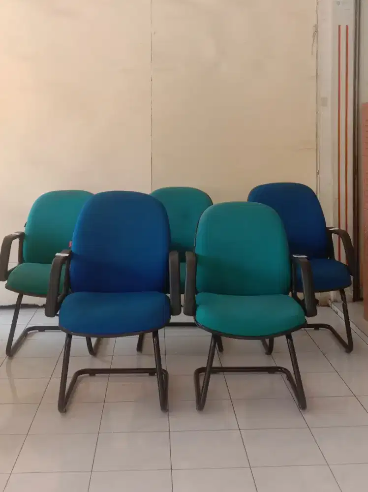 Kursi Kantor Kaki Besi Second