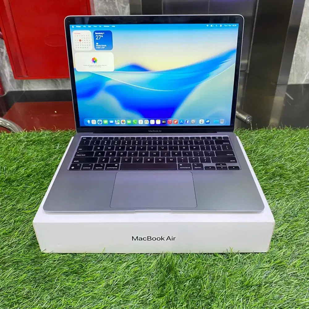 MACBOOK AIR M1 2020 8/256Gb FULLSET