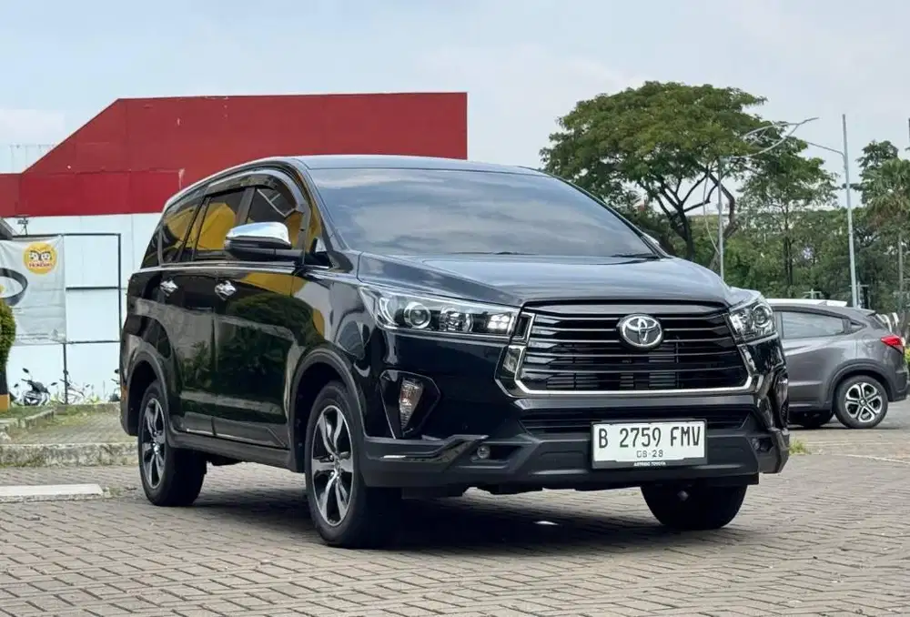 TOYOTA INNOVA 2.4 VENTURER DIESEL AT 2022 HITAM PROMO MURAH DP 25 JT