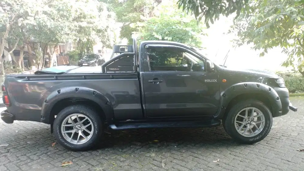 DIJUAL Toyota Hilux 2014 Manual Diesel –Mulus Terawat Siap Pakai!