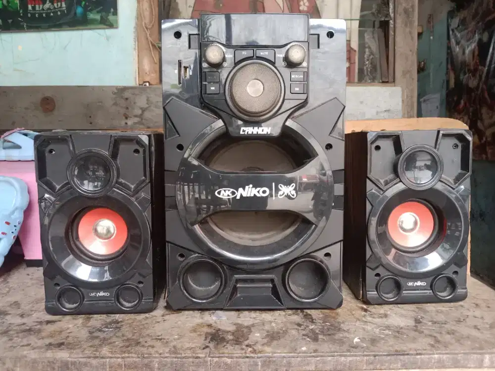 Speaker aktif Bluetooth