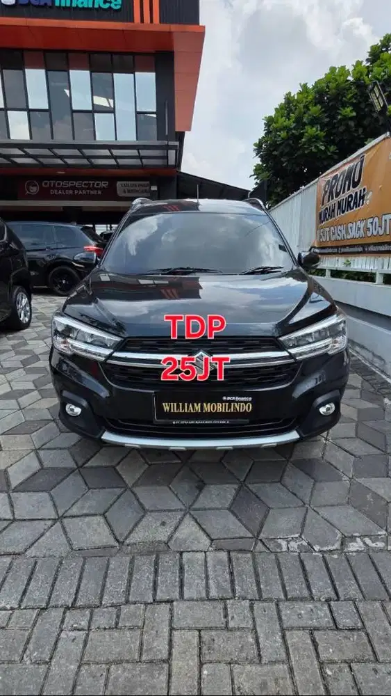 Suzuki XL7 Alpha Matic Tahun 2023 Kondisi Mulus Terawat Istimewa