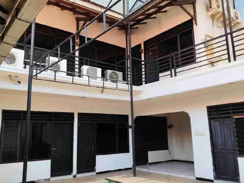 Turun Harga Dijual Rumah KOS siap omset Di Sidosermo Indah cocok untuk Kantor atau Kos dekat Jemursari ada 10 Ruangan Row Lebar Strategis hitung tanah hanya 10 jutaan per meter