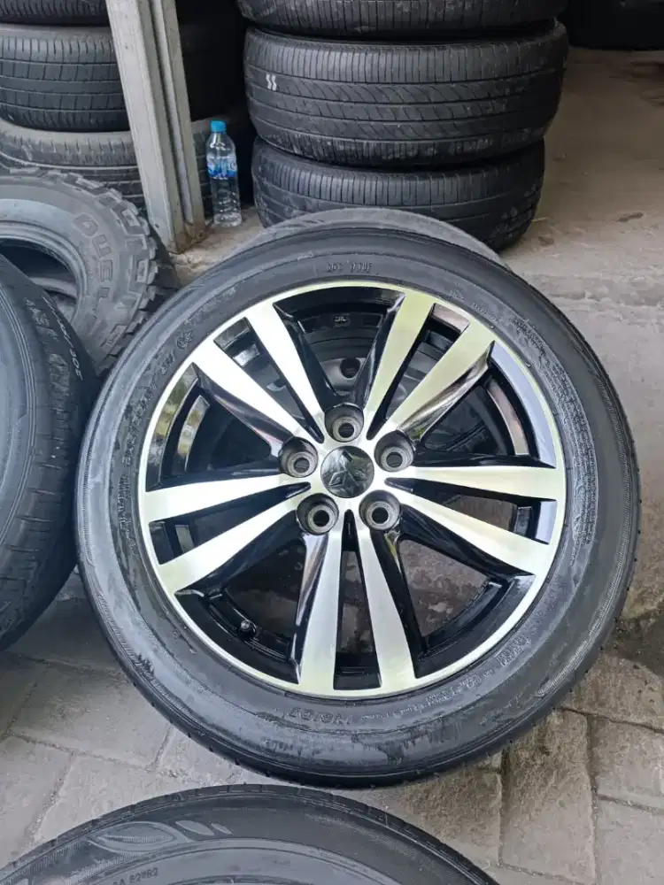 Velg OEM Outlander R17 + Ban