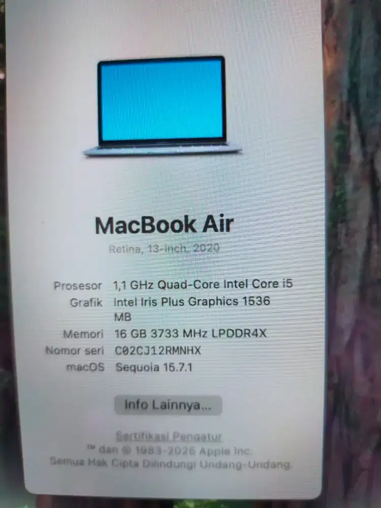 Dijual macbook air retina 2020 ram 16GB DDR4 SSD 256GB Siap pakai 24jm