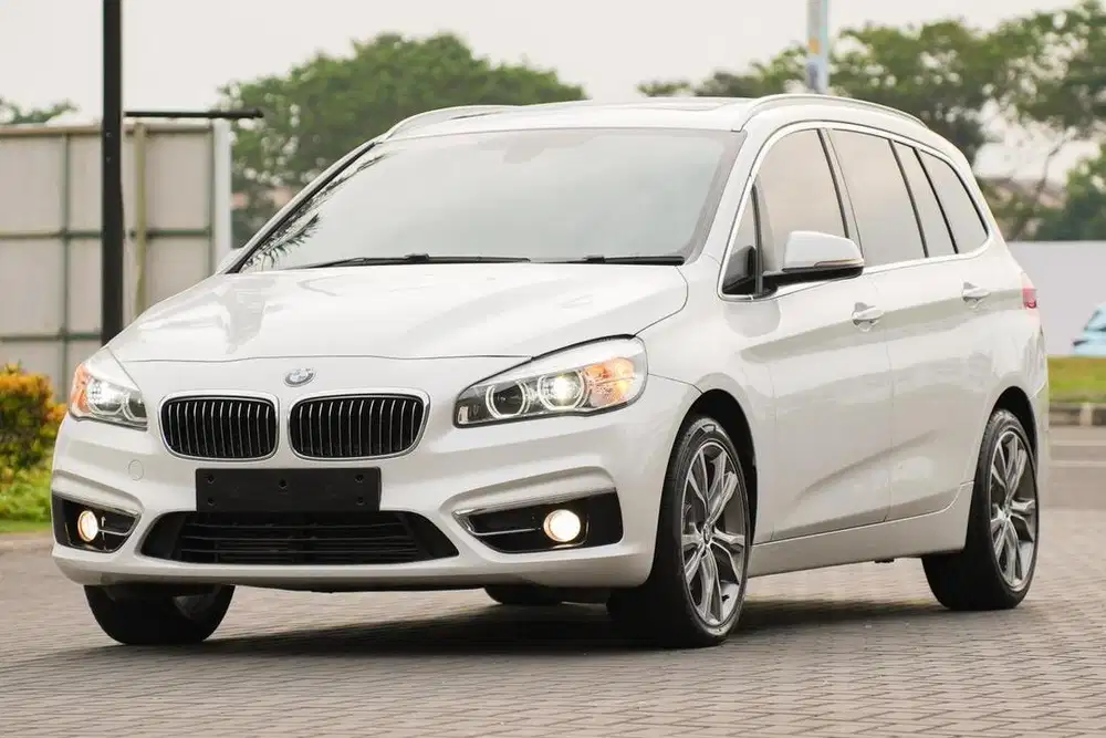 (DP 45jt) BMW 218i Gran Tourer Panoramic 2016