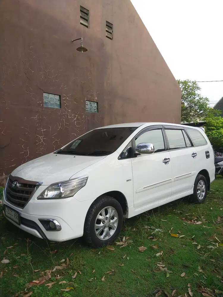Toyota Kijang Innova 2005 Bensin