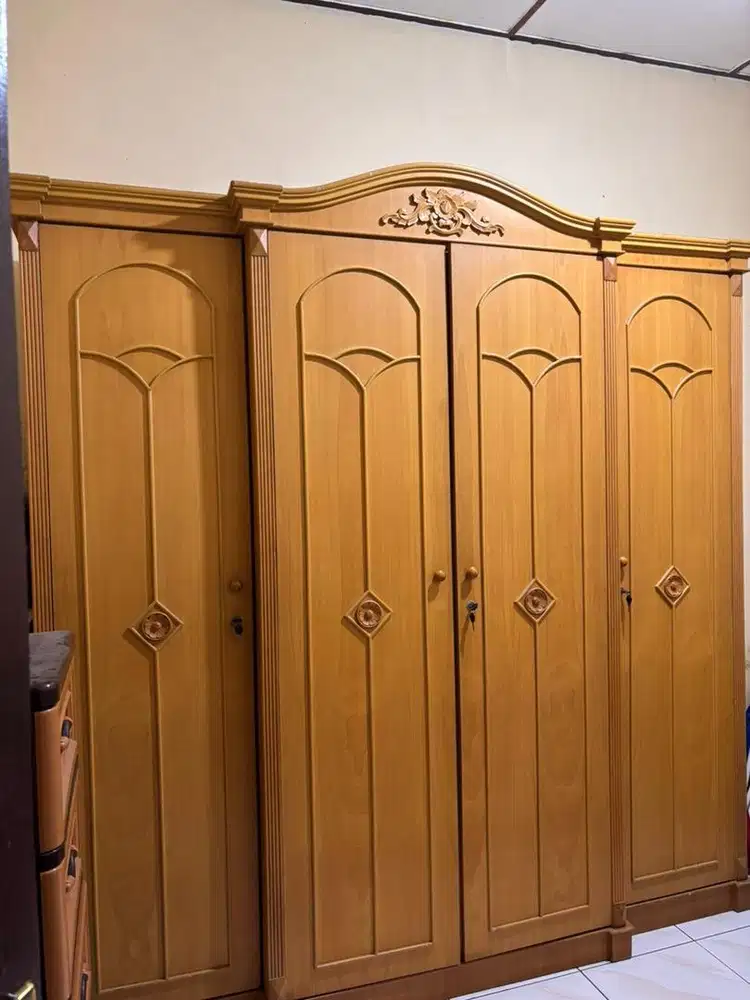 Lemari Baju Asli Kayu Sungkai, Bahan kuat dan tahan lama