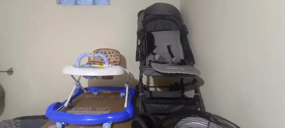 Stroller + Baby Wolker