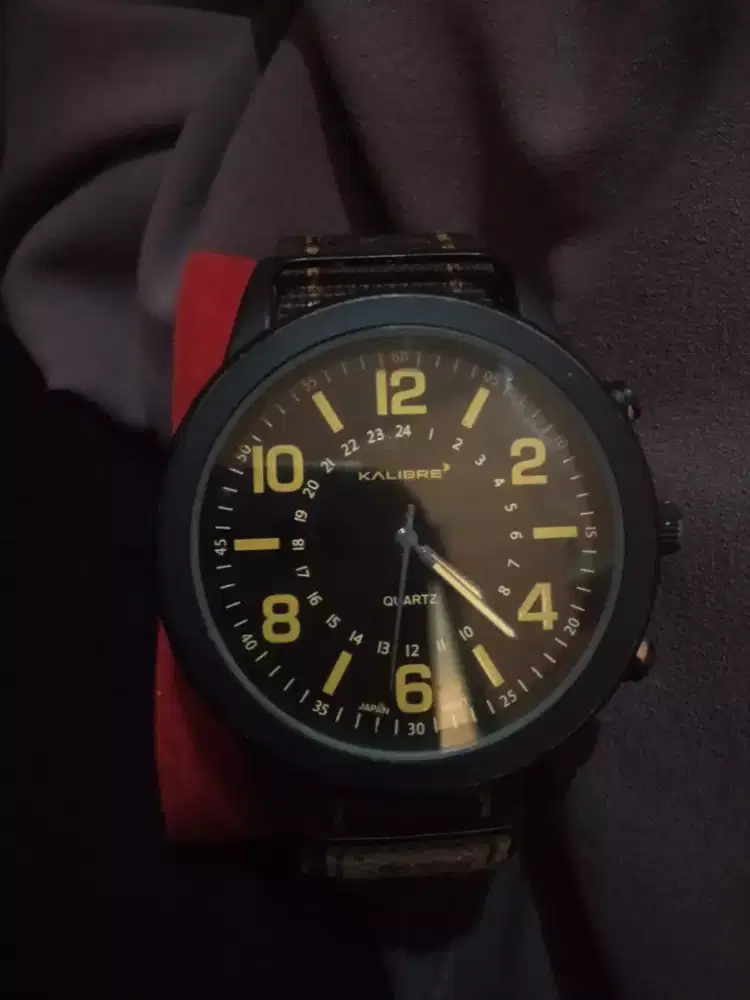 Jam tangan kalibre