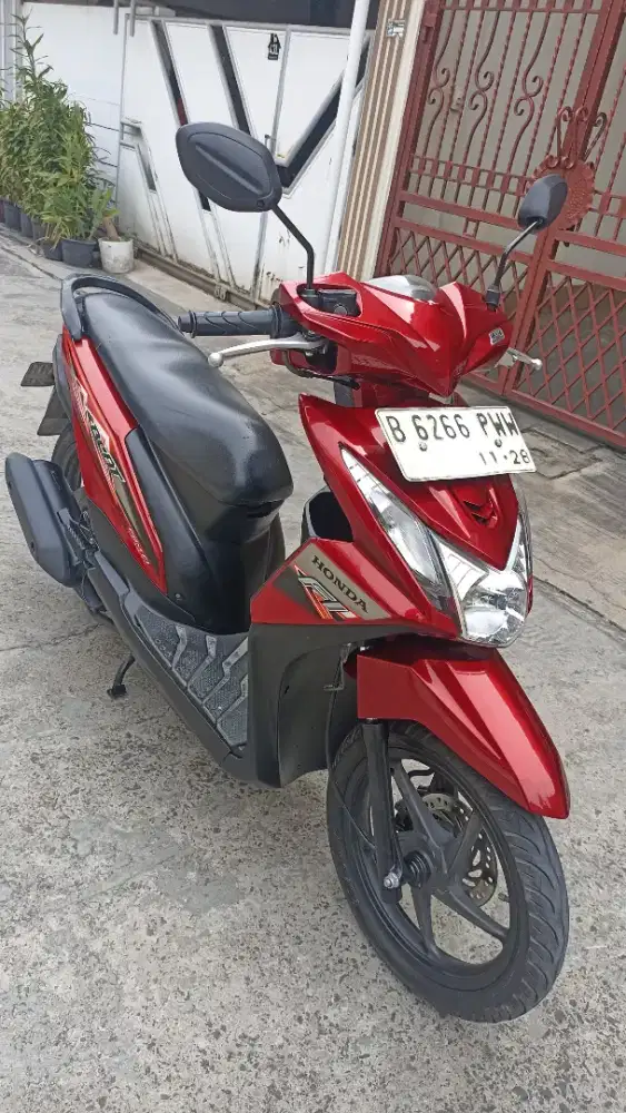Honda beat F1 tahun 2013 ( pajak baru 11-2026 ).