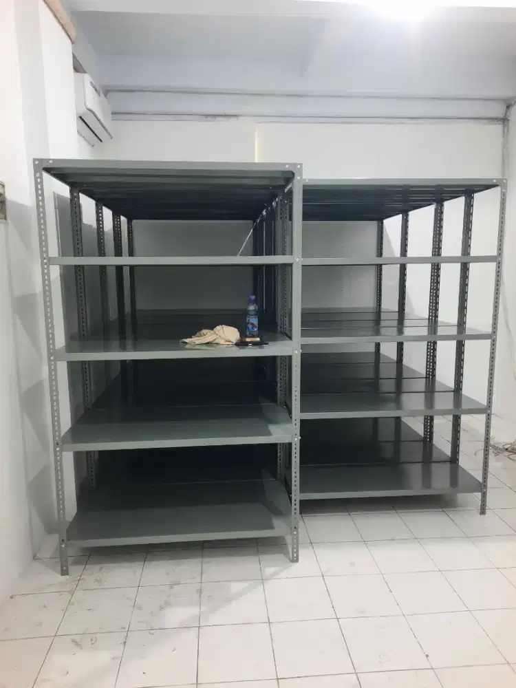 Rak besi kokoh siap kirim