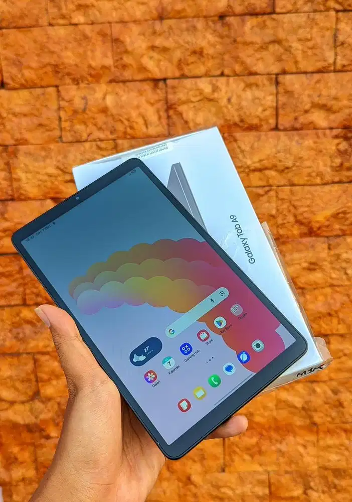 Samsung Tab A9 LTE Cell Like New