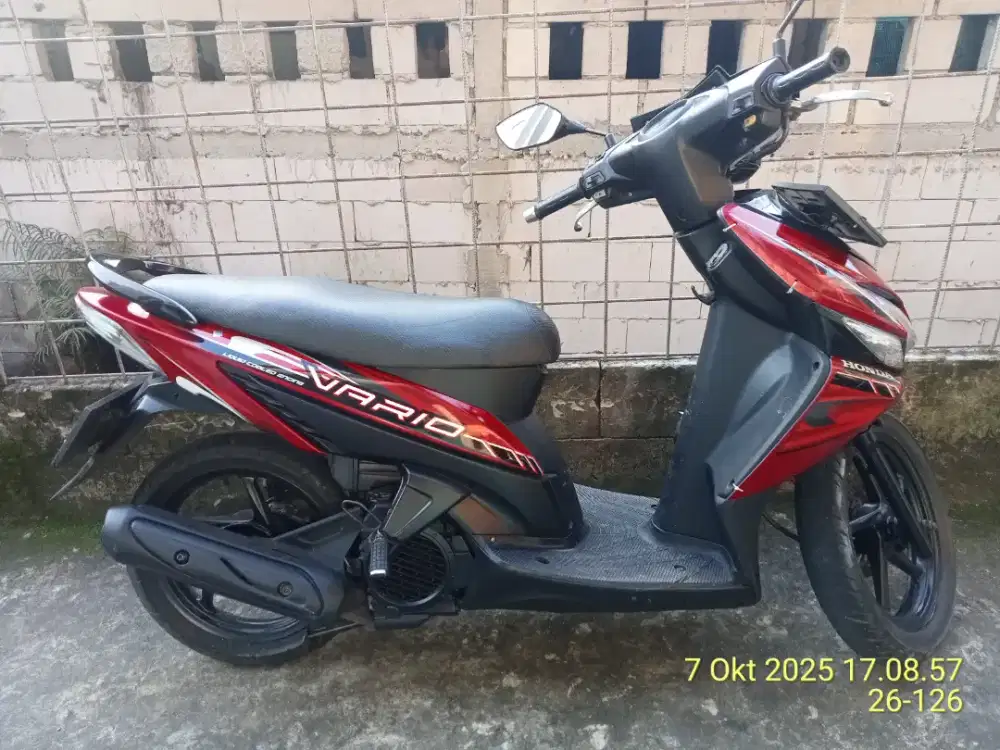 Jual Vario warna merah th 2008 surat lengkap