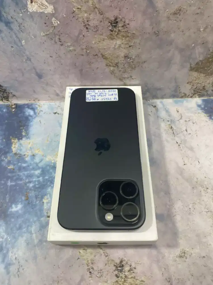Di jual HP IPHONE 16 PRO MAX warna BLACK memory internal 256GB IBOX