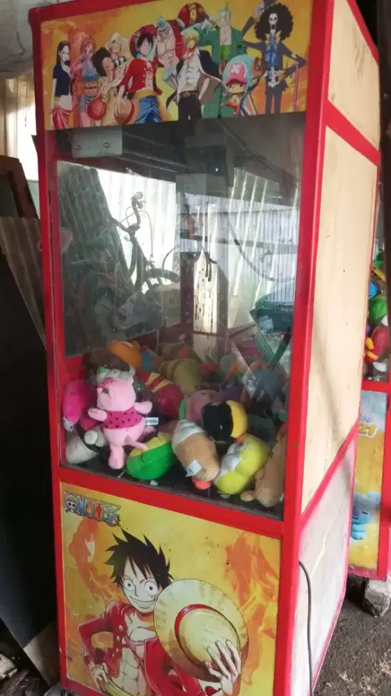 Jual cepat  2(DUA)UNIT  mesin capit boneka, NEGO SAMPAI JADI