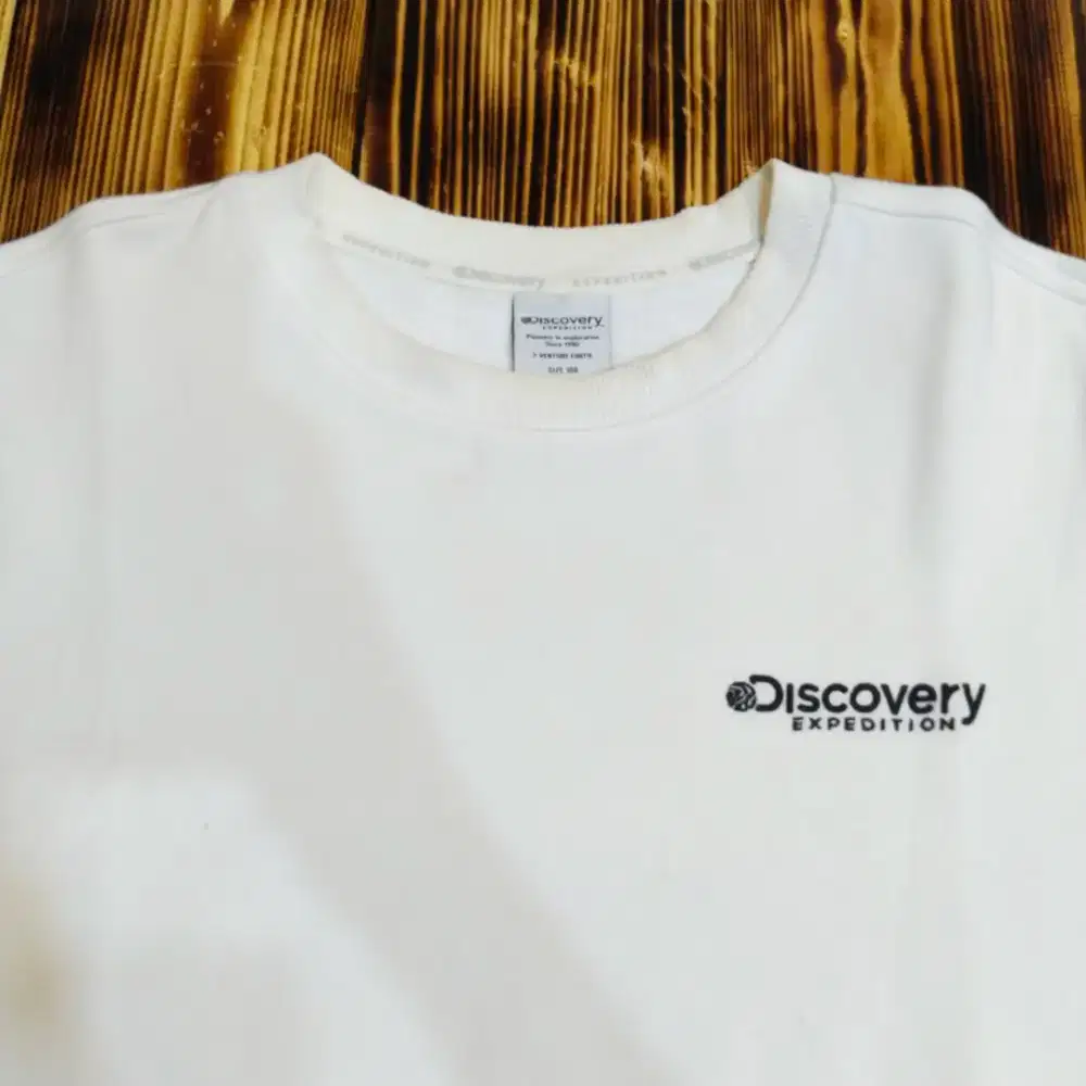 Cn discovery warna putih