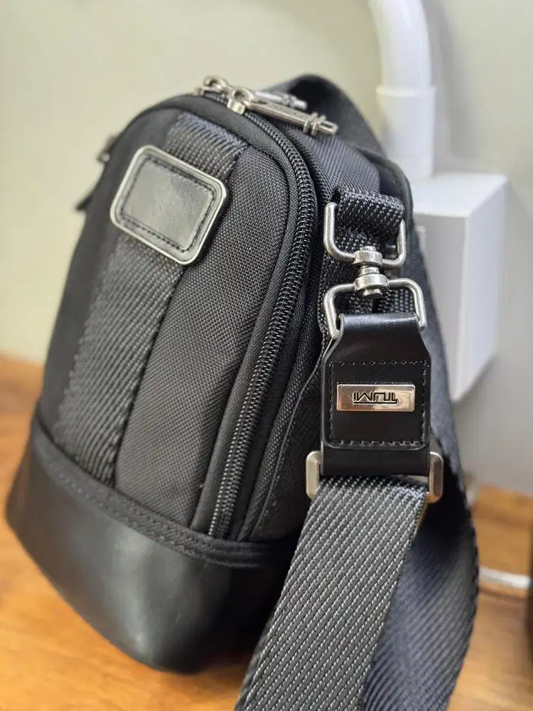 Slingbag Tumi Full Black