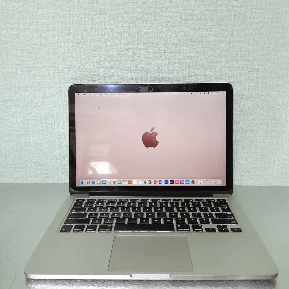 Macbook pro retina 2014 core i5 ram 8gb ssd 500gb intel iris ( 1,5gb)