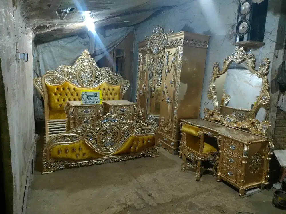Tempat tidur dipan set kamar ukir full kayu jati