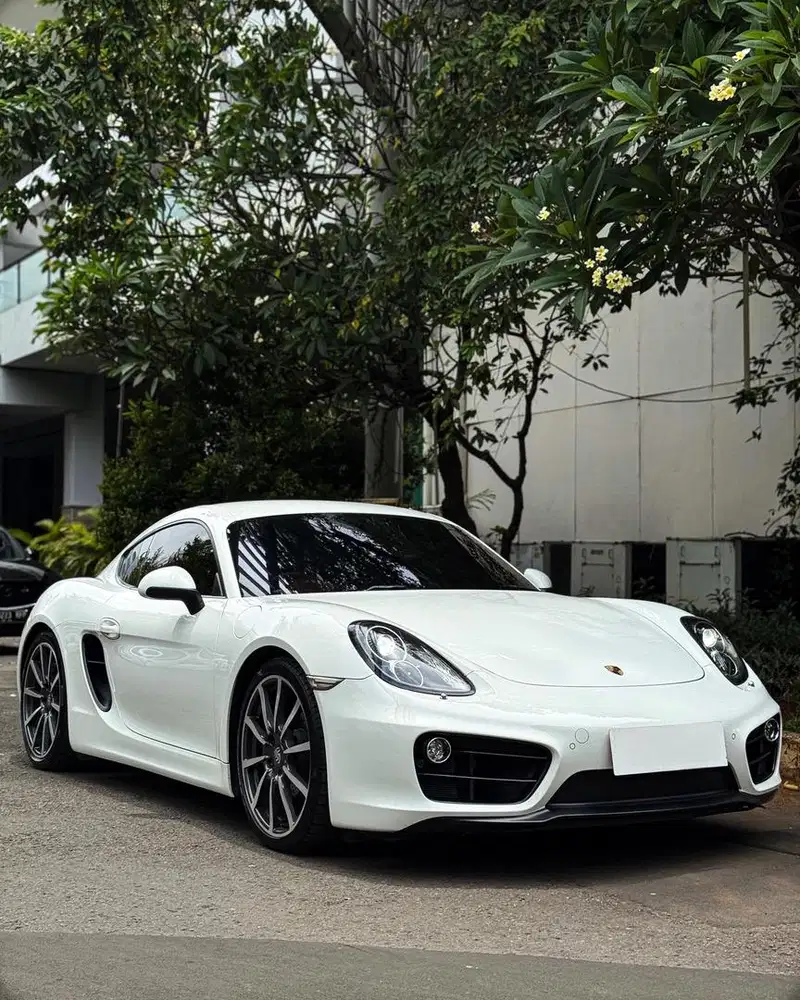 LOW KM PORSCHE CAYMAN 2.7 PDK 981 2013