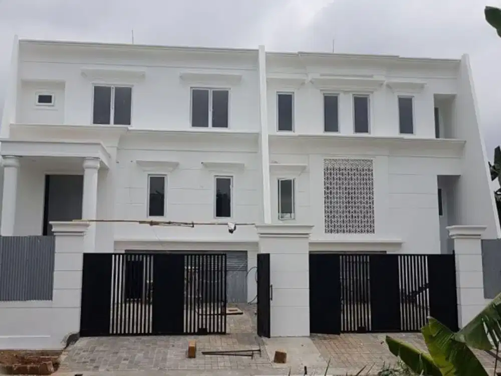 Rumah siap huni dan bagus intercon