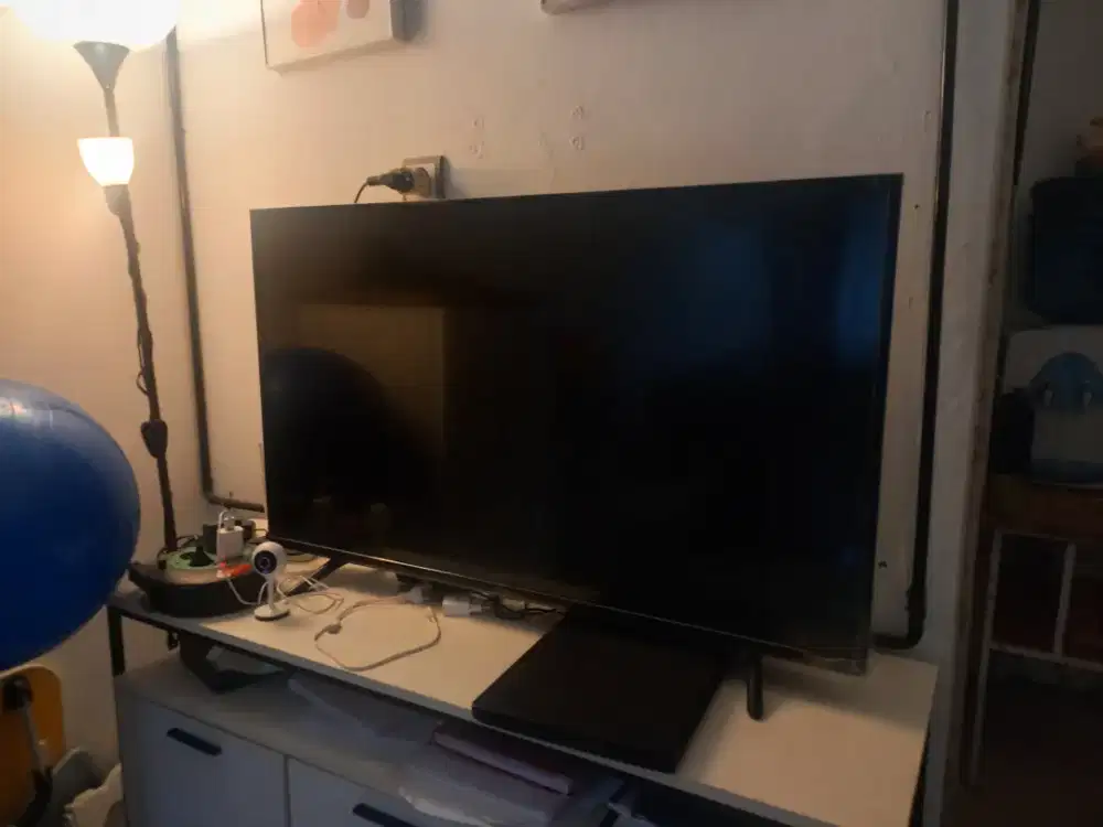 Televisi TV Panasonic LCD 42 inch