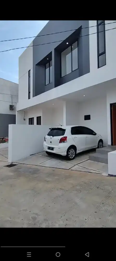 Rumah ready dua lantai tanah luas