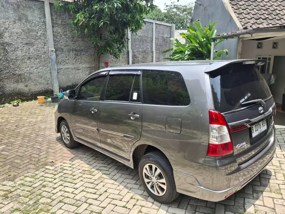Toyota Kijang Innova 2014 Bensin