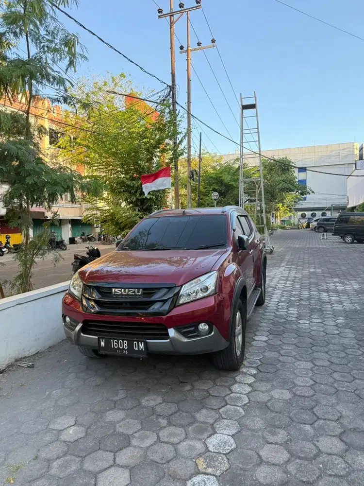 Isuzu MU-X 2014 Bensin