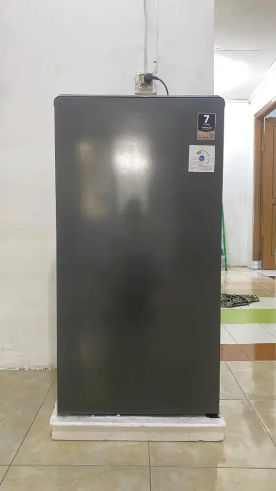 Kulkas Aqua 1 pintu