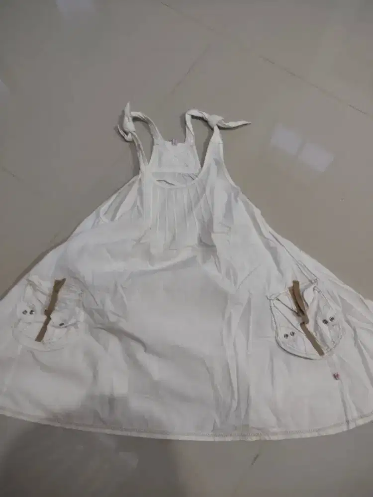 Dress Putih Remaja