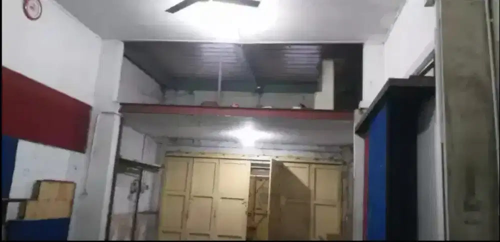 Disewakan ruko 2lt. 200m2 Jl. Otista