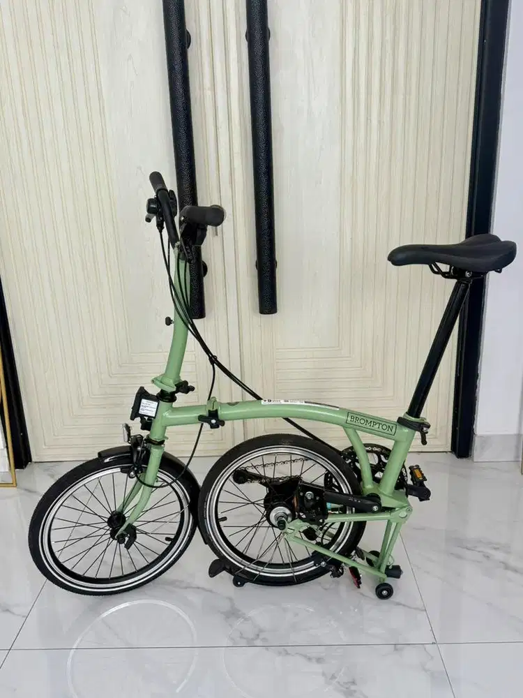 Sepeda brompton c line explore mid rise matcha green