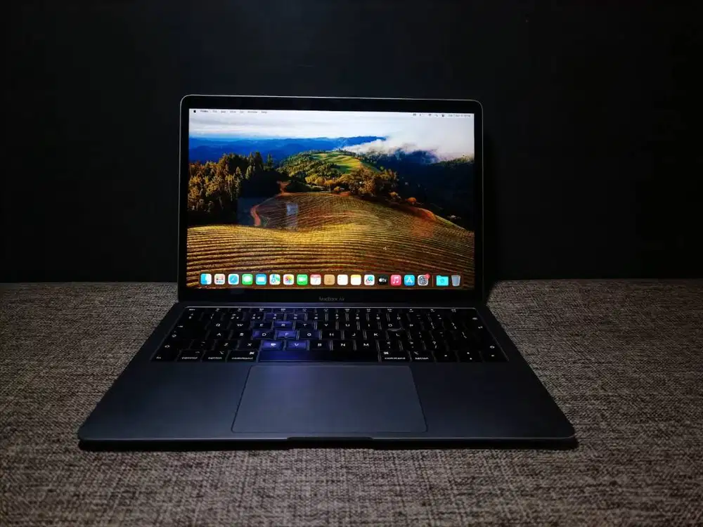 Macbook Air 2018 Retina 13 Core i5 RAM 8GB SSD 128GB