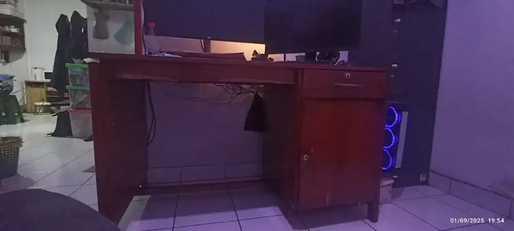 Jual meja kantor jati