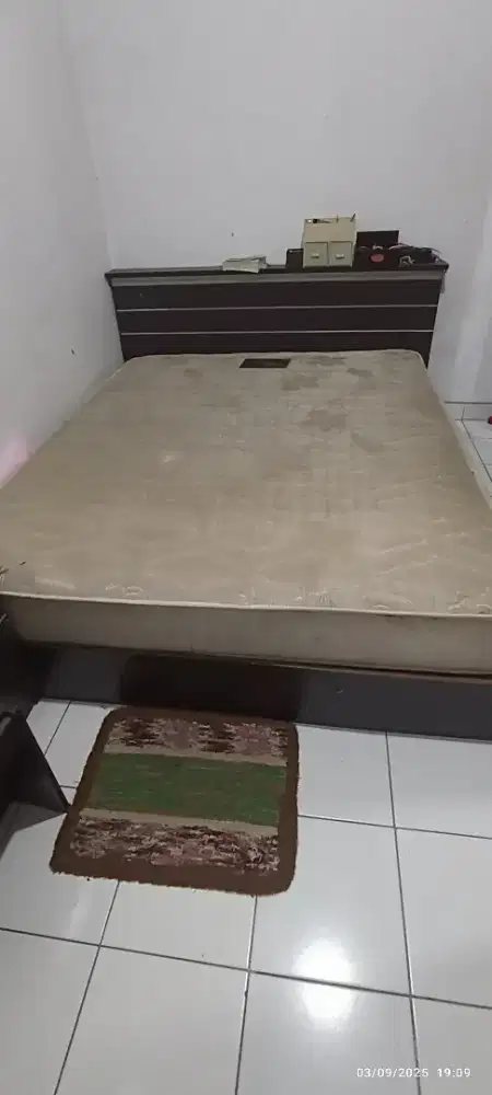 Springbed plus dipan kayu