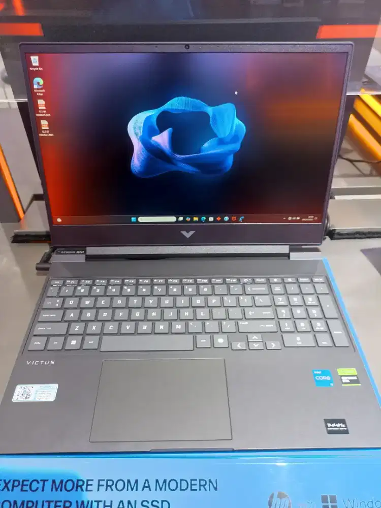 Laptop HP Victus Gaming 15-FA2716TX