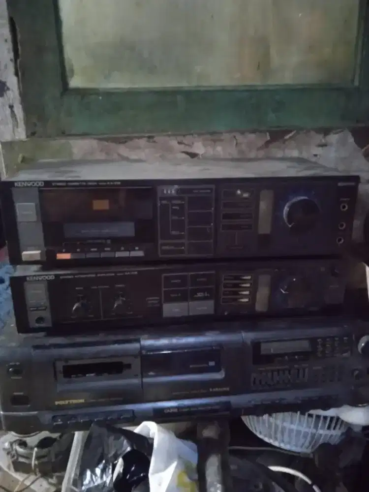 Amplifier dan tape deck Kenwood lokasi central cilebut