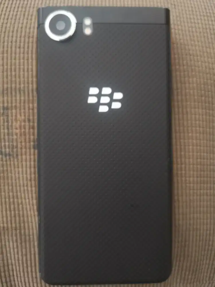 Blackberry keyone
