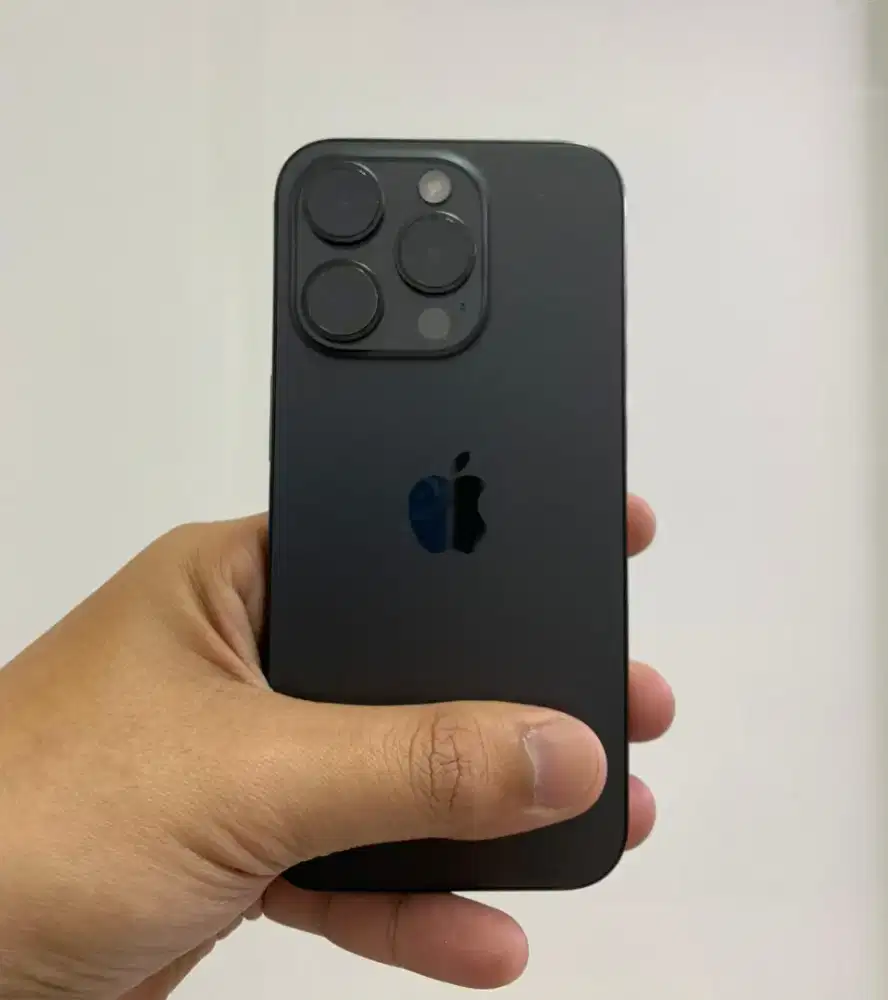 iPhone 15 pro 512gb