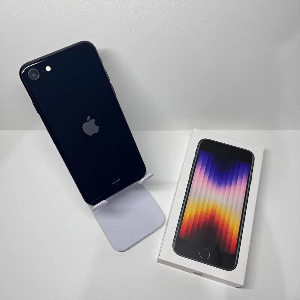 iPhone SE Gen 3 Midnight 64GB Garansi Resmi iBox Active 2026