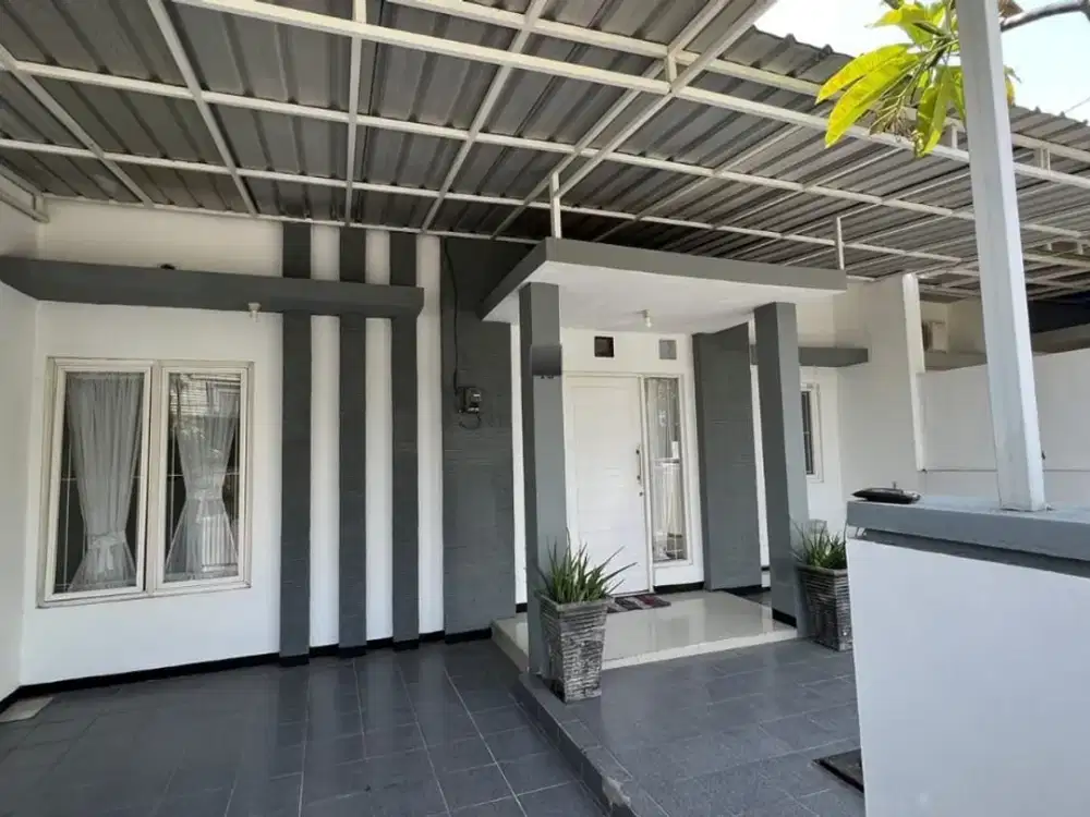 Dijual Rumah Siap Huni Terawat Grand Semanggii Rungkut
